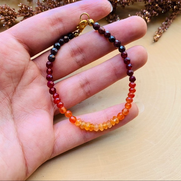 HP 🎉 Garnet Carnelian Gemstone Unisex Bracelet - Picture 3 of 8